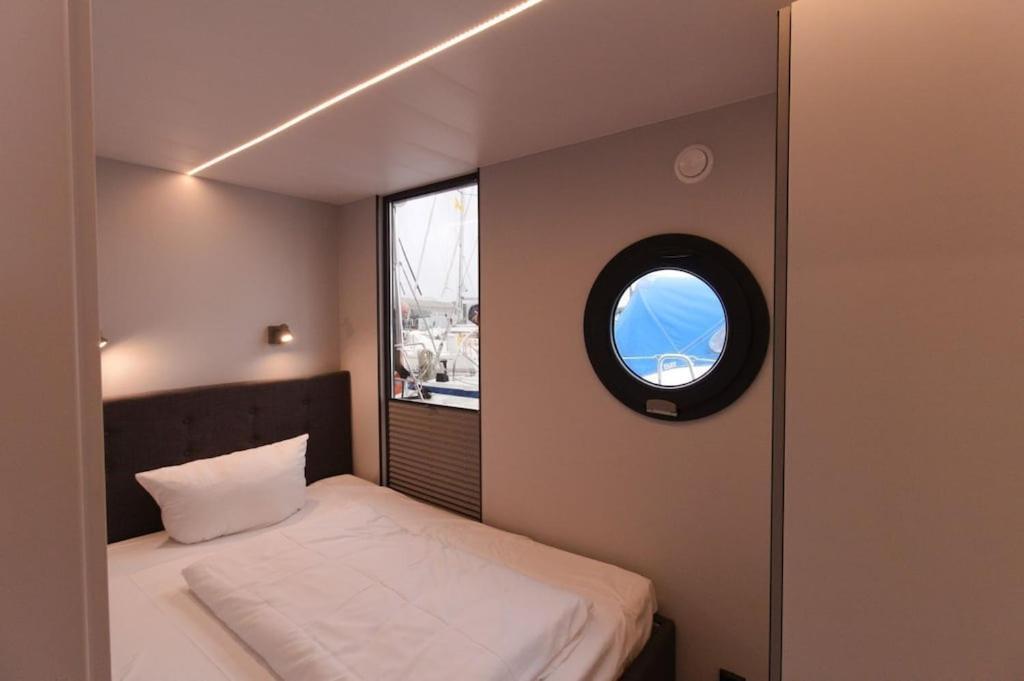 Hausboot Fjord Meeresbrise Mit Dachterrasse In Flensburg Exterior foto